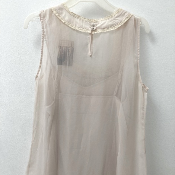 Pins and needles cream chiffon dress with slip size medium - Picture 10 of 10